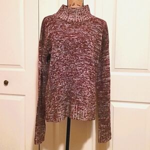 🤩 Hem & Thread sweater